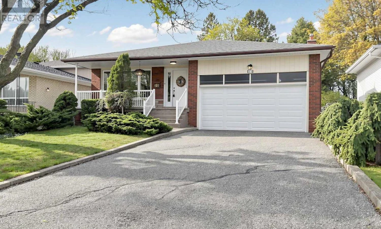 22 Coral Harbour Crescent