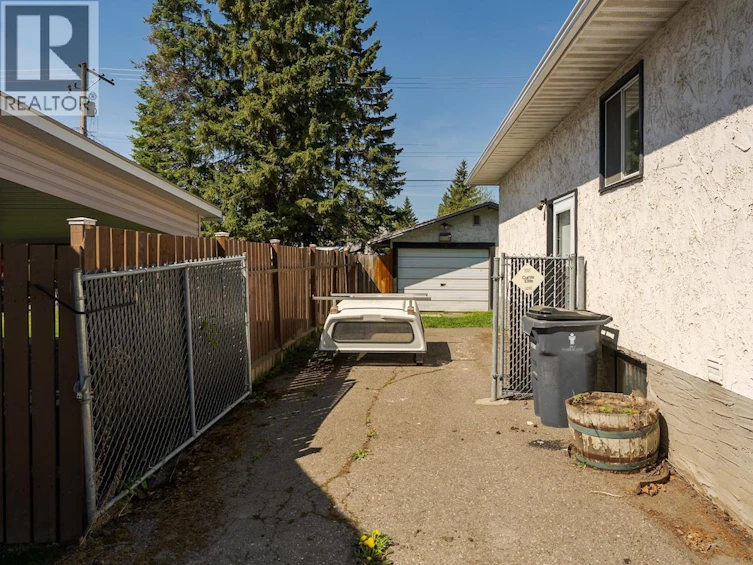 667 Alward Street, Prince George, BC, V2M 2E6 - 9