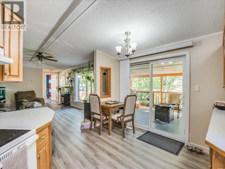 15-4029 Broadwater Road, Castlegar, BC, V1N 4V6 - 15