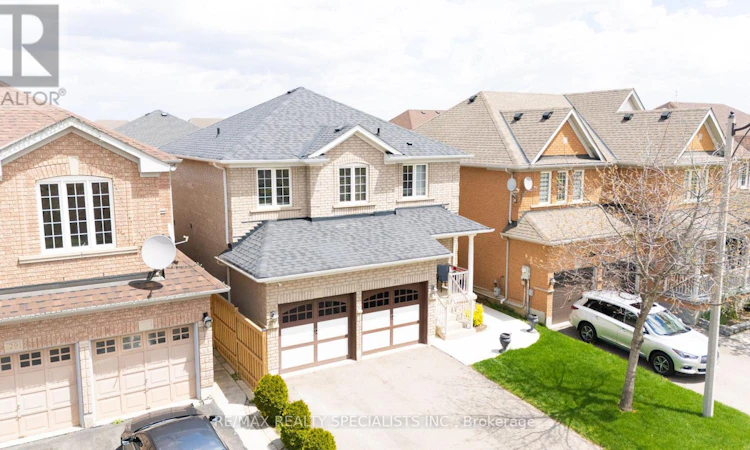 27 Hiberton Crescent