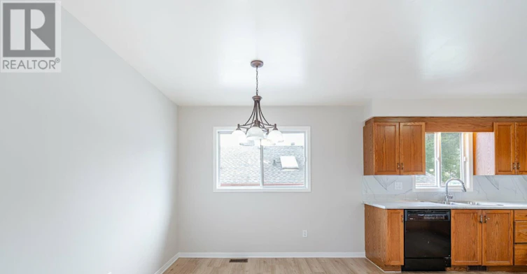 UPPER-36 Poplar Crescent, Welland, ON, L3C 6W2 - 7