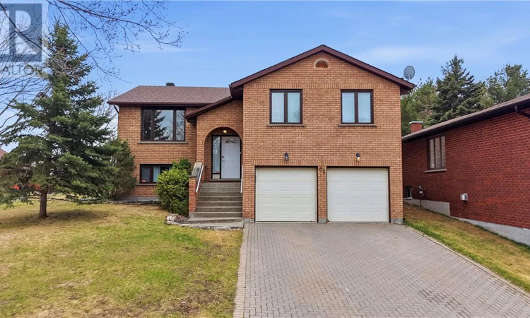 61 Crater Crescent