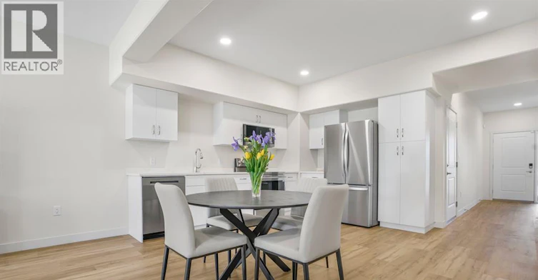 11 Magnolia Lane, Barrie, ON, N7M 0W7 - 11