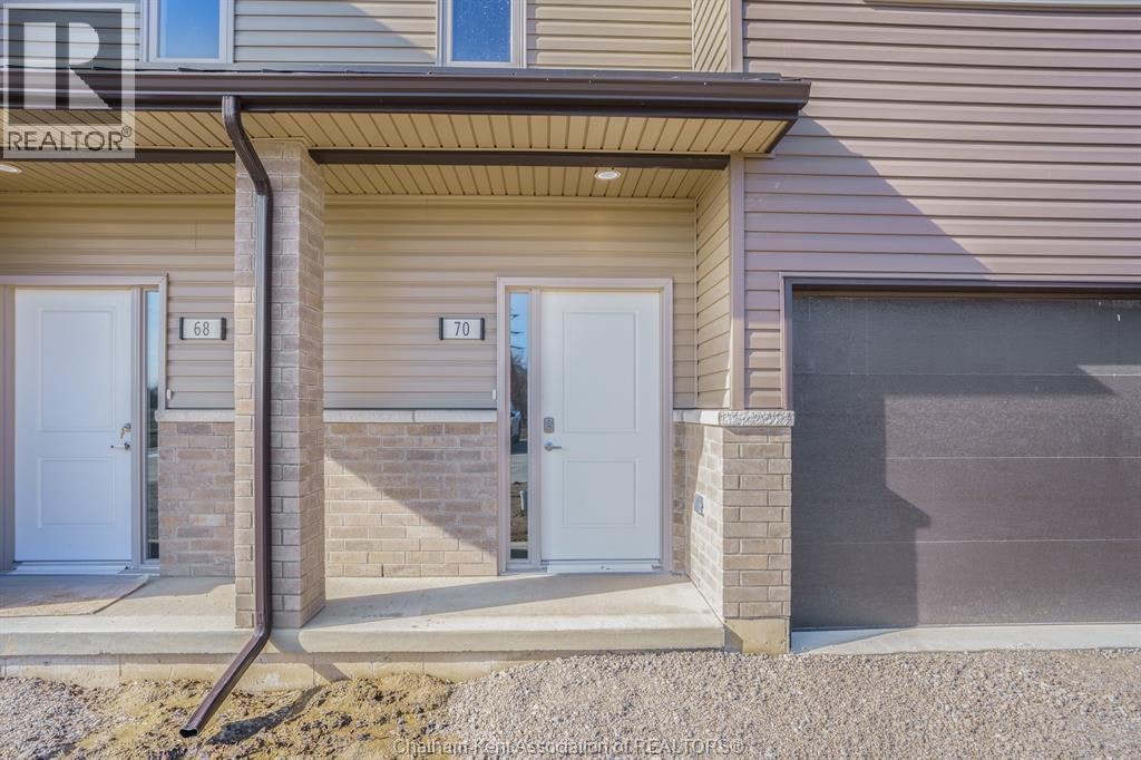 11 Magnolia Lane, Barrie, ON, N7M 0W7 - 3