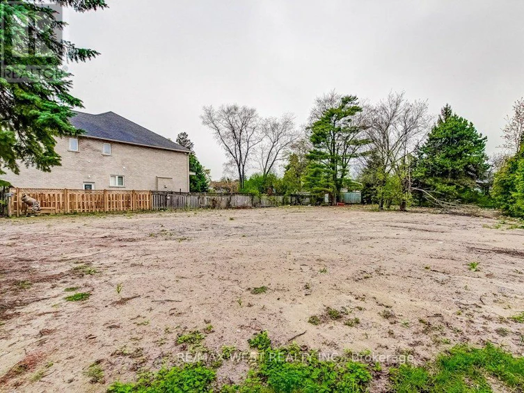 LOT-1 Fairview Road W, Mississauga, ON, L5B 1K7 - 7