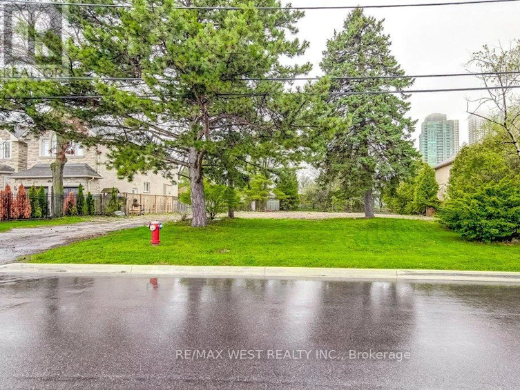 LOT-2 Fairview Road W, Mississauga, ON, L5B 1K7 - 4