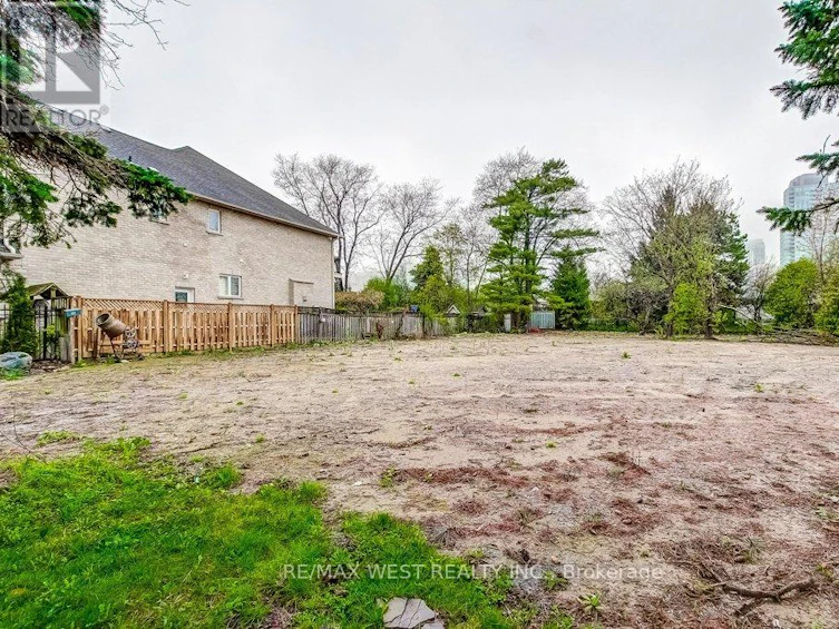 LOT-2 Fairview Road W, Mississauga, ON, L5B 1K7 - 6