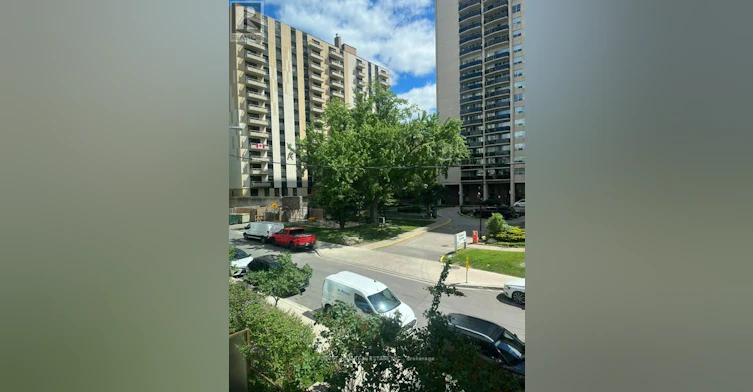 TH4-310 Tweedsmuir Avenue, Toronto, ON, M5P 2Y2 - 36