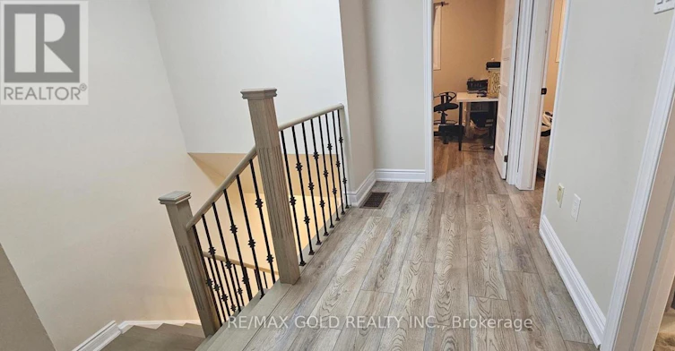 UPPER-15 Valonia Drive, Brampton, ON, L6V 4J2 - 7