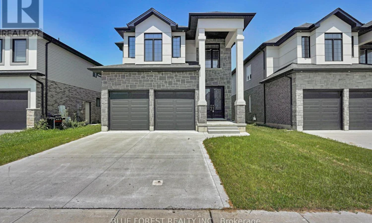 2916 Lemieux Walk