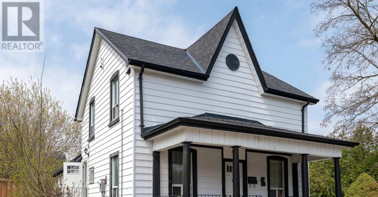 UPPER-52 Wellington Street W, Brampton, ON, L6Y 1K9