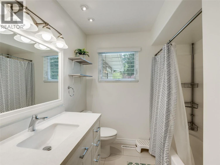 1400 Meadowbrook Drive, Castlegar, BC, V1N 3M1 - 52