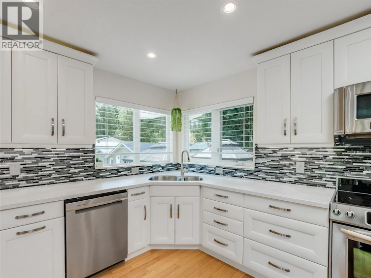 1400 Meadowbrook Drive, Castlegar, BC, V1N 3M1 - 12