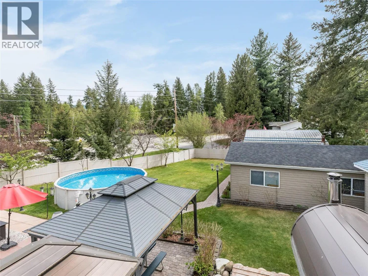 1400 Meadowbrook Drive, Castlegar, BC, V1N 3M1 - 8