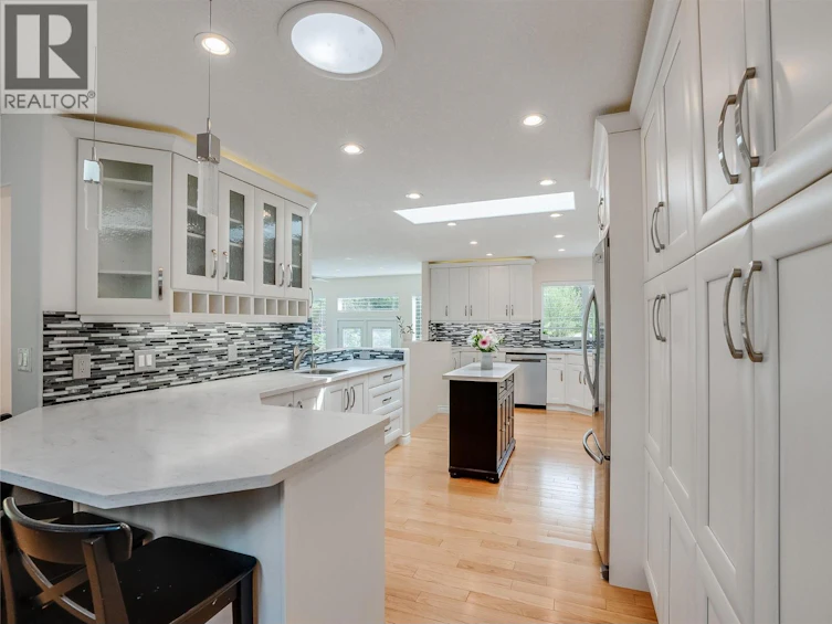 1400 Meadowbrook Drive, Castlegar, BC, V1N 3M1 - 16