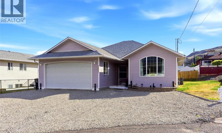1411 Pears Place