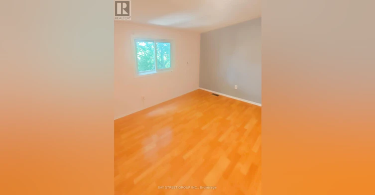 UPPER FLOOR-38 Noecker Street, Waterloo, ON, N2J 2R4 - 12