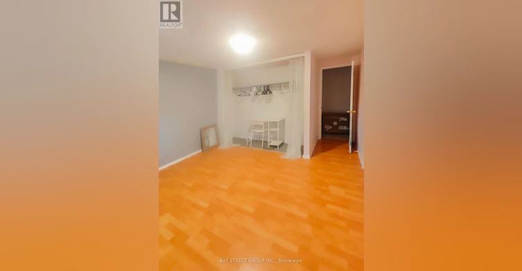 UPPER FLOOR-38 Noecker Street, Waterloo, ON, N2J 2R4 - 13