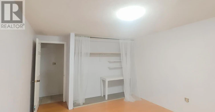 UPPER FLOOR-38 Noecker Street, Waterloo, ON, N2J 2R4 - 11