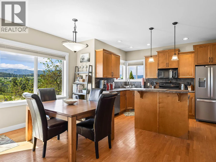10290 Teresa Road, Lake Country, BC, V4V 2N6 - 11