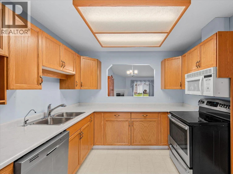 17-1874 Parkview Crescent, Kelowna, BC, V1X 7G6 - 14