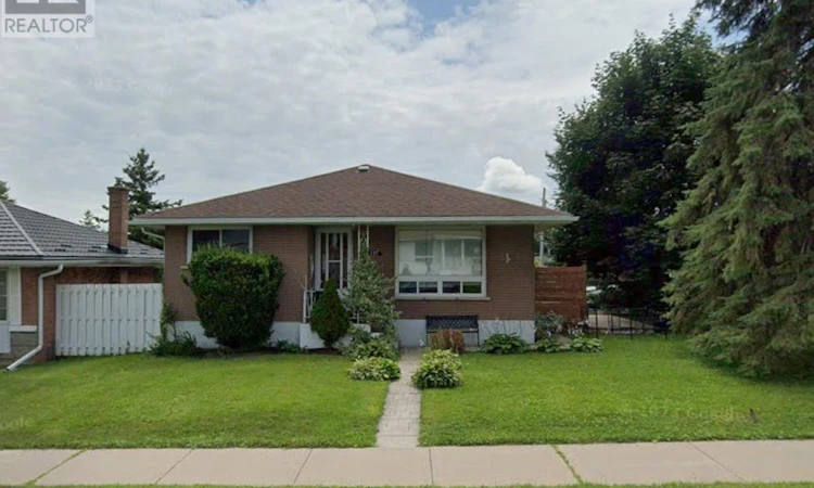 197 15th Street W
