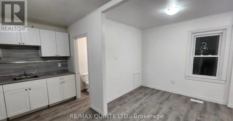 2-27 Dundas Street E, Quinte West, ON, K8V 1K6 - 5