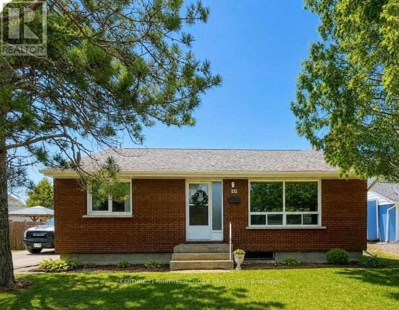 45 Dingwall Parkway, Dryden, ON, P8N 1T5