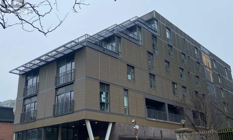 502-51 David Street