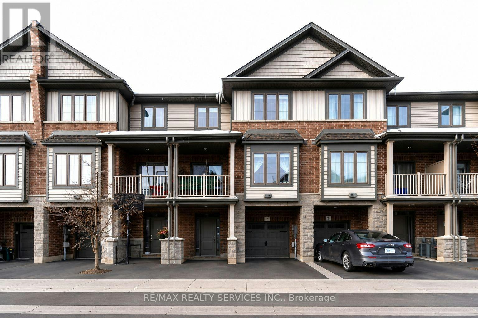 7 Ridgeside Lane, Hamilton, ON, L8B 1W5