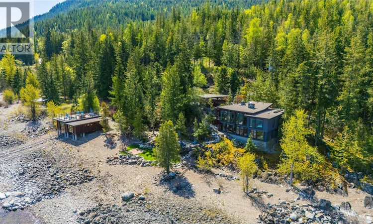 285 Kootenay Lake Road