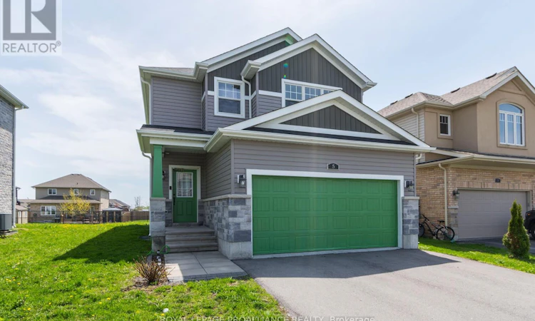 5 Cottonwood Drive