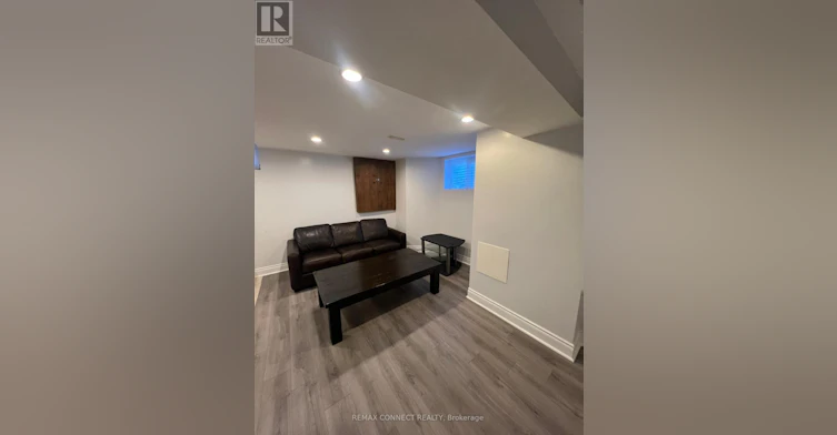 532 B Lightfoot Place, Pickering, ON, L1V 5Z7 - 6