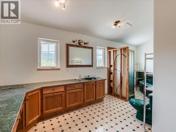 786 Prairie Road, Castlegar, BC, V1N 4K6 - 35