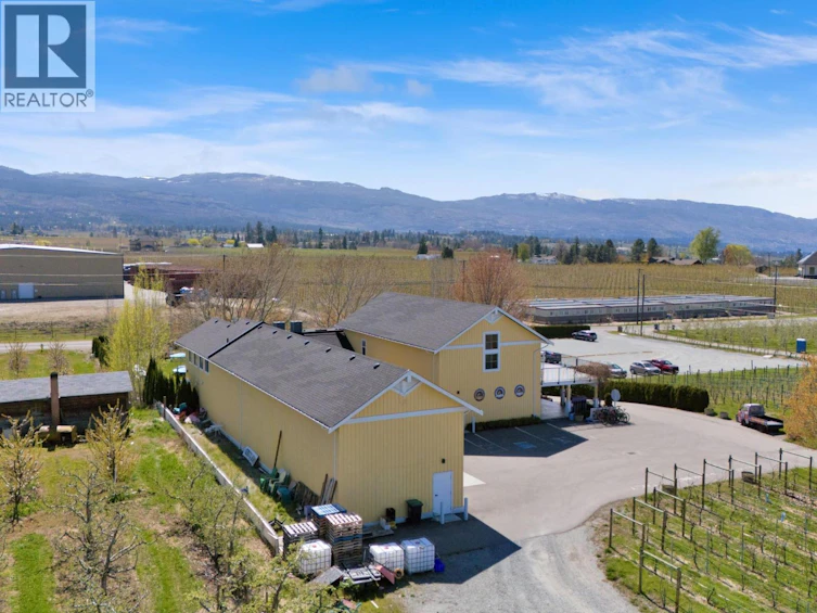 3240 Pooley Road, Kelowna, BC, V1W 4G7 - 38