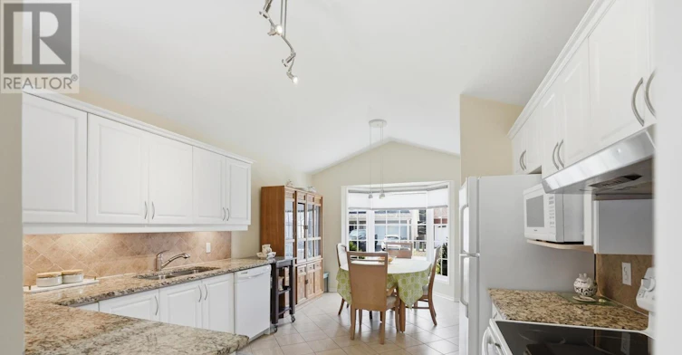 42 Settler's Ridge Way, Ottawa, ON, K2J 4V2 - 8