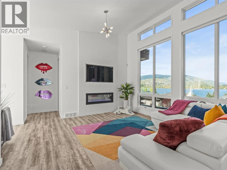 7938 Graystone Drive, Coldstream, BC, V1B 4A9 - 9
