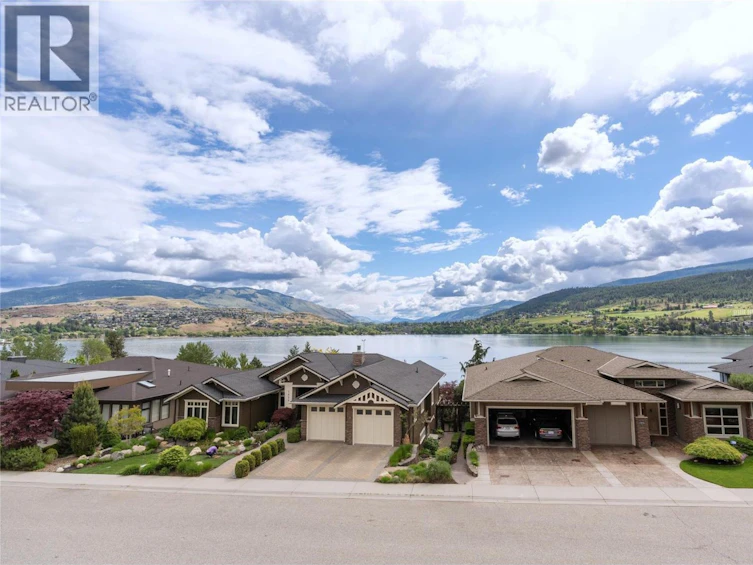 7938 Graystone Drive, Coldstream, BC, V1B 4A9 - 4