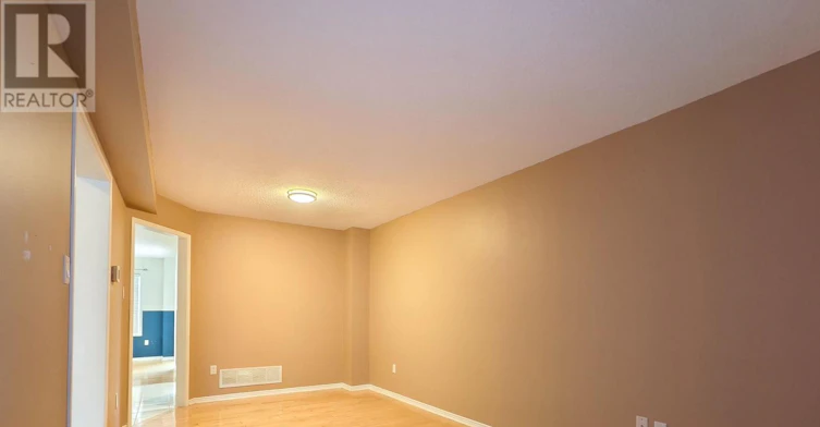 35 Kenborough Court, Markham, ON, L3S 3P3 - 4