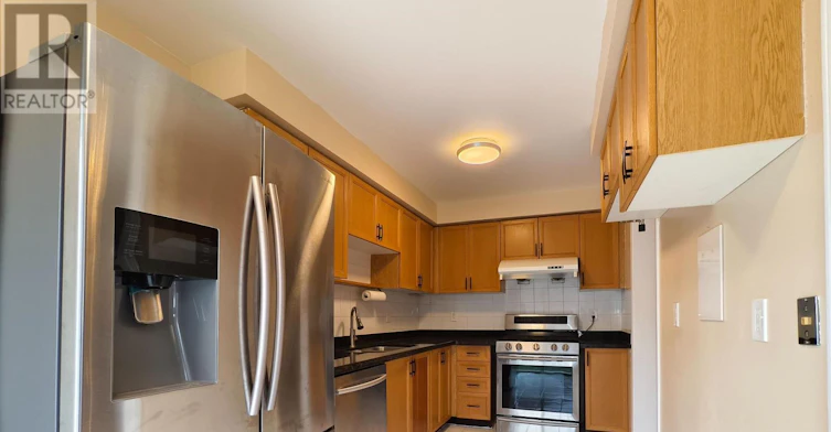35 Kenborough Court, Markham, ON, L3S 3P3 - 3