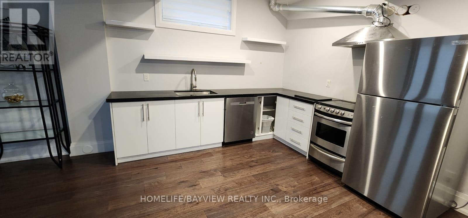 LOWER LEVEL-11 Walnut Crescent, Toronto, ON, M8W 2Z9 - 14