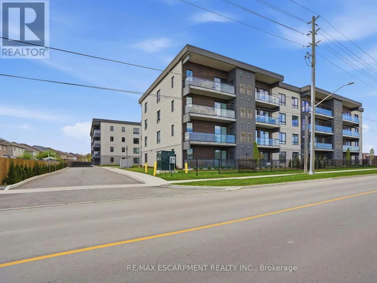 301 7549a Kalar Road, Niagara Falls, ON, L2H 3W6 - 2