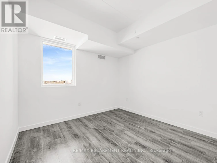 301 7549a Kalar Road, Niagara Falls, ON, L2H 3W6 - 14