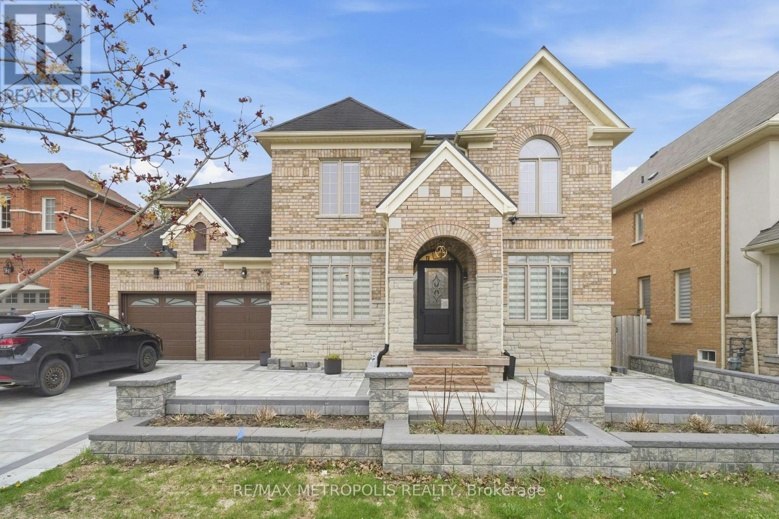 1069 Nellie Little Crescent, Newmarket, ON, L3X 3E3