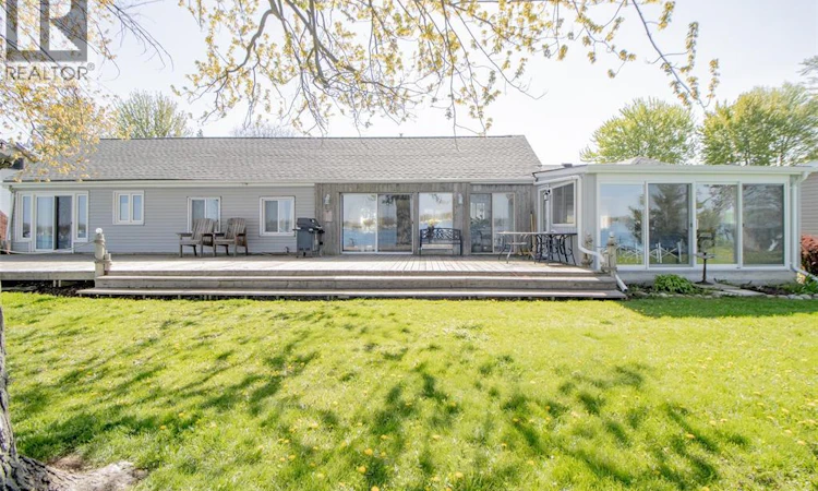 3057 St.Clair Parkway