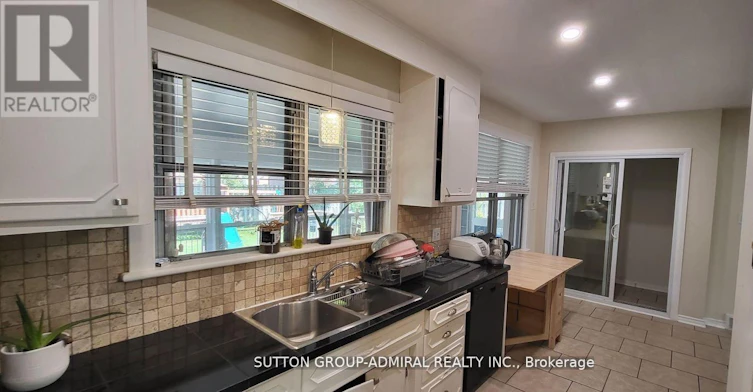 UPPER-6039 Althea Street, Niagara Falls, ON, L2E 5G4 - 8
