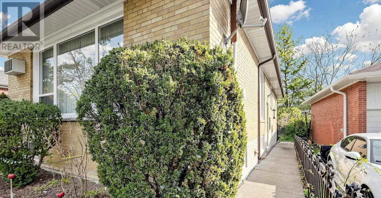 LOWER-103 Cummer Avenue, Toronto, ON, M2M 2E6 - 2