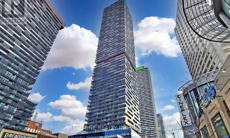 2209-8 Eglinton Avenue E