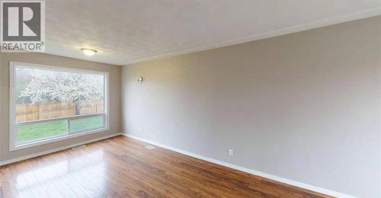 24 Burn Place, Kitchener, ON, N2M 1Y9