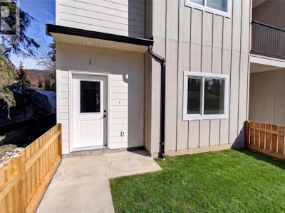 5-222 Temple Street - 2